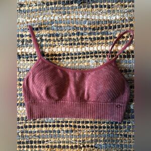 Seamless Dusty Rose Ribbed Brami - Scoop Neck
Danskin Intimates
Size M